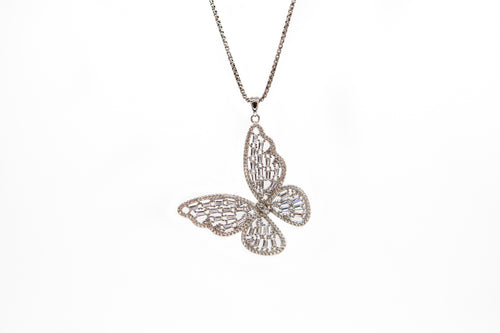 Baugette Chips Butterly Pendant Necklace