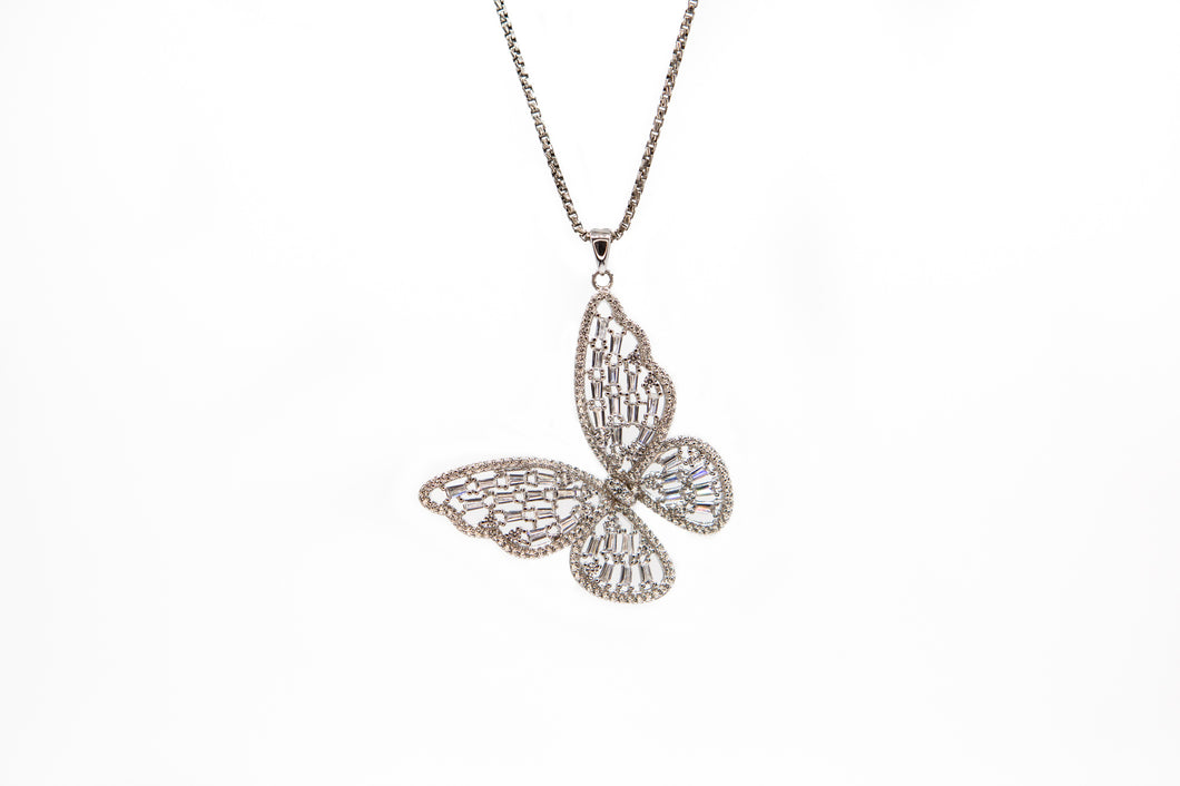 Baugette Chips Butterly Pendant Necklace